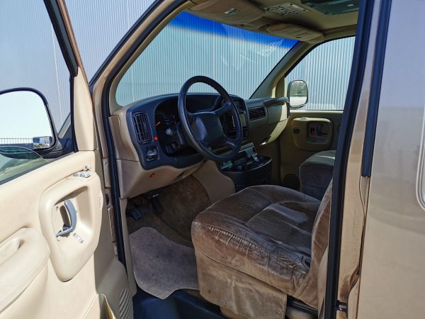 Chevrolet Express Van – Bild 7