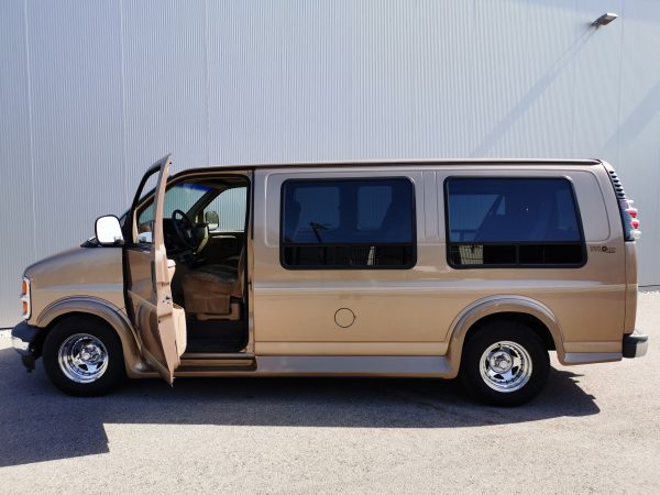 Chevrolet Express Van – Bild 6