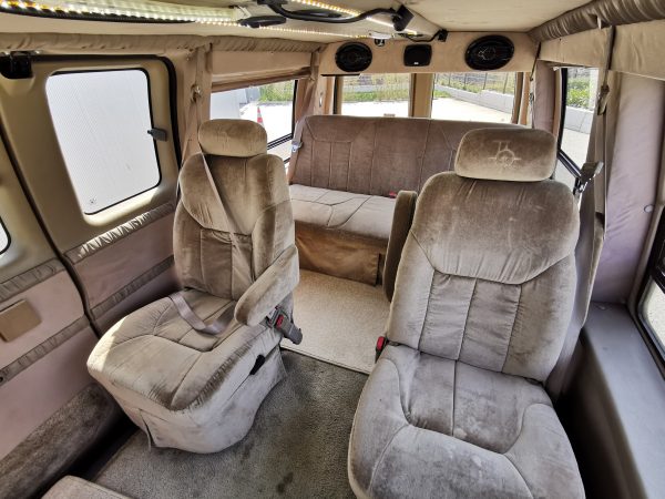 Chevrolet Express Van – Bild 10