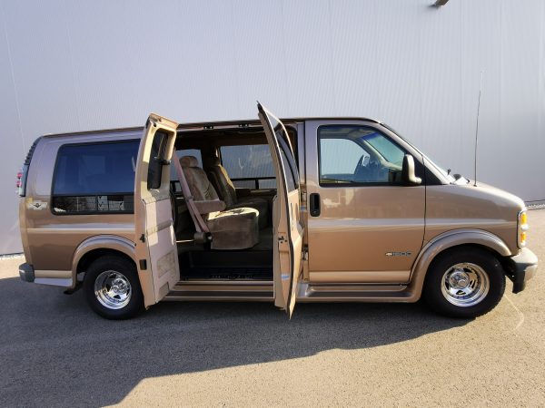 Chevrolet Express Van – Bild 3